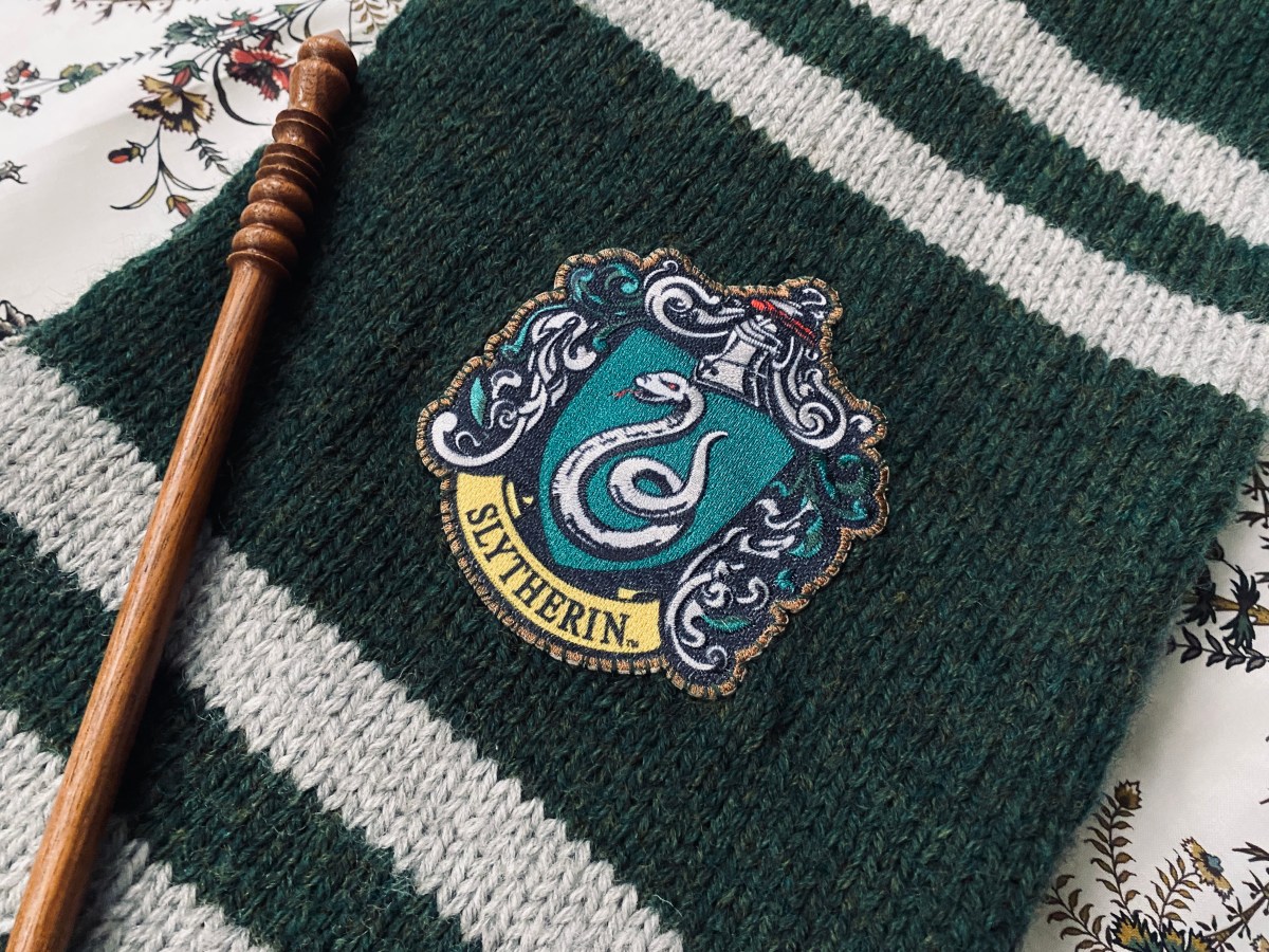 Pattern: Knit Hogwarts House&nbsp;Scarf